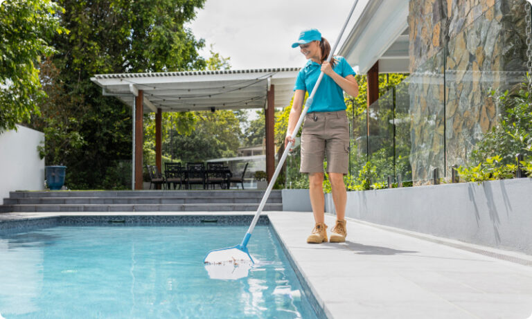 pool cleaning services