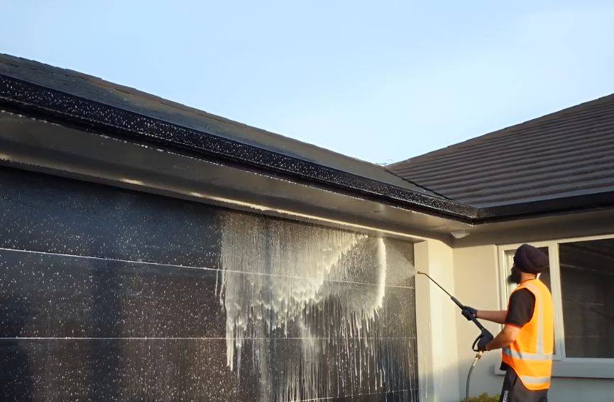 Why Auckland's Weather Makes Regular House Washing & Window Cleaning Essential