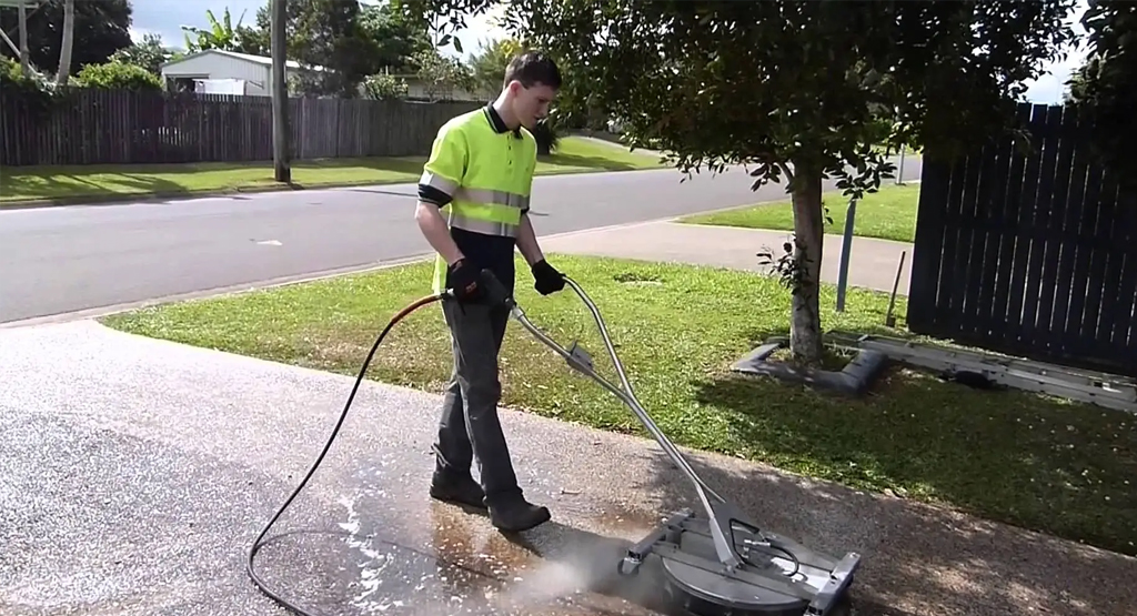 Why Are Auckland Driveways Dirty So Fast​